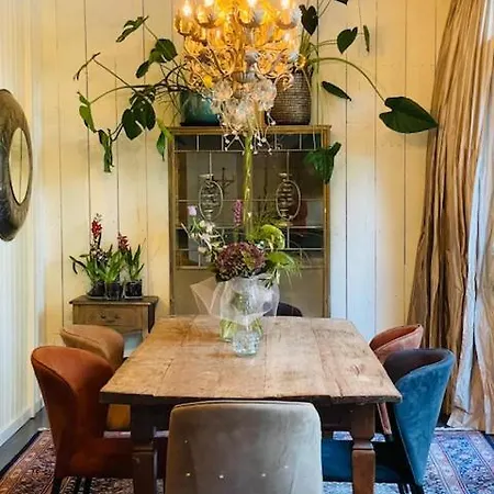 De Swaen Hotel *