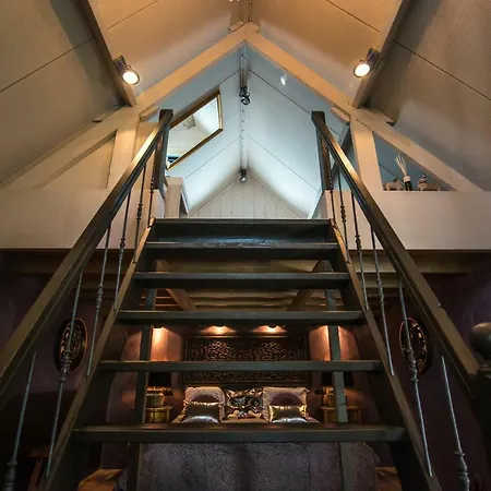 De Swaen Hotel *