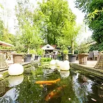 斯万酒店 酒店 Vuren